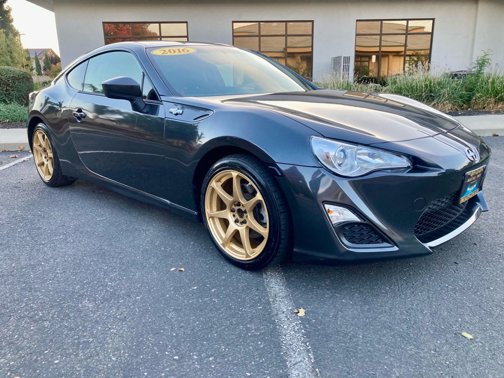 2016 Scion FR-S Image 7