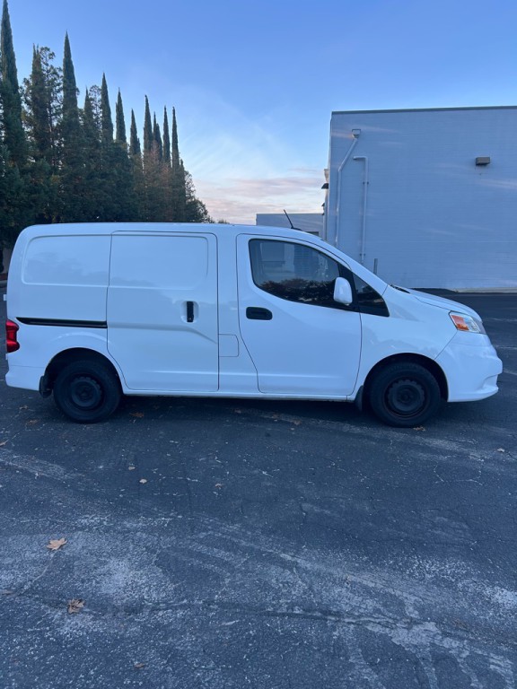 2017 Nissan NV200 Image 3