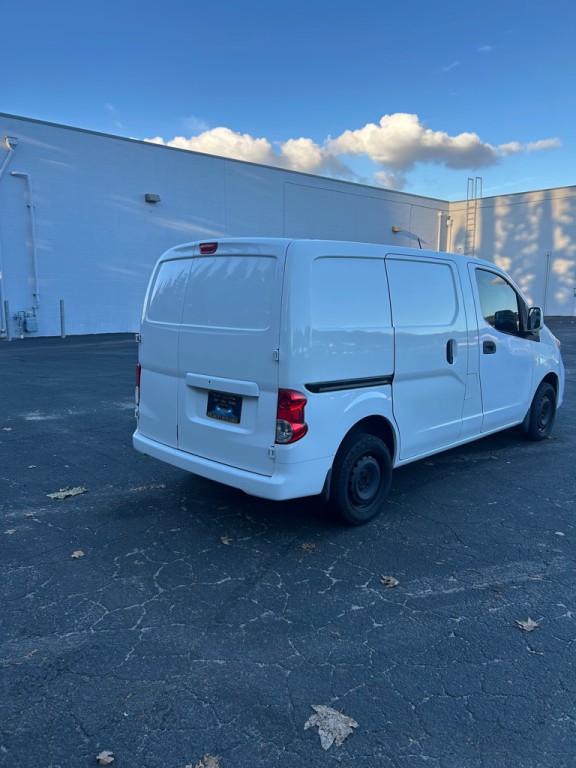 2017 Nissan NV200 Image 4