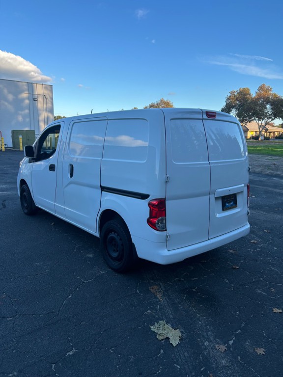 2017 Nissan NV200 Image 5