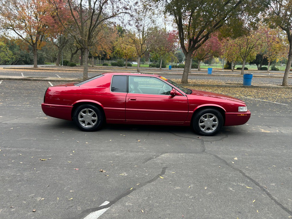 2001 Cadillac Eldorado Image 8