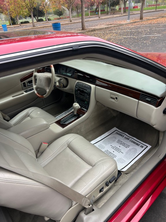 2001 Cadillac Eldorado Image 10