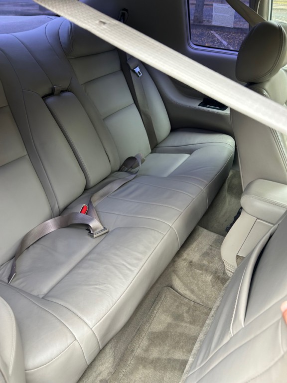 2001 Cadillac Eldorado Image 11