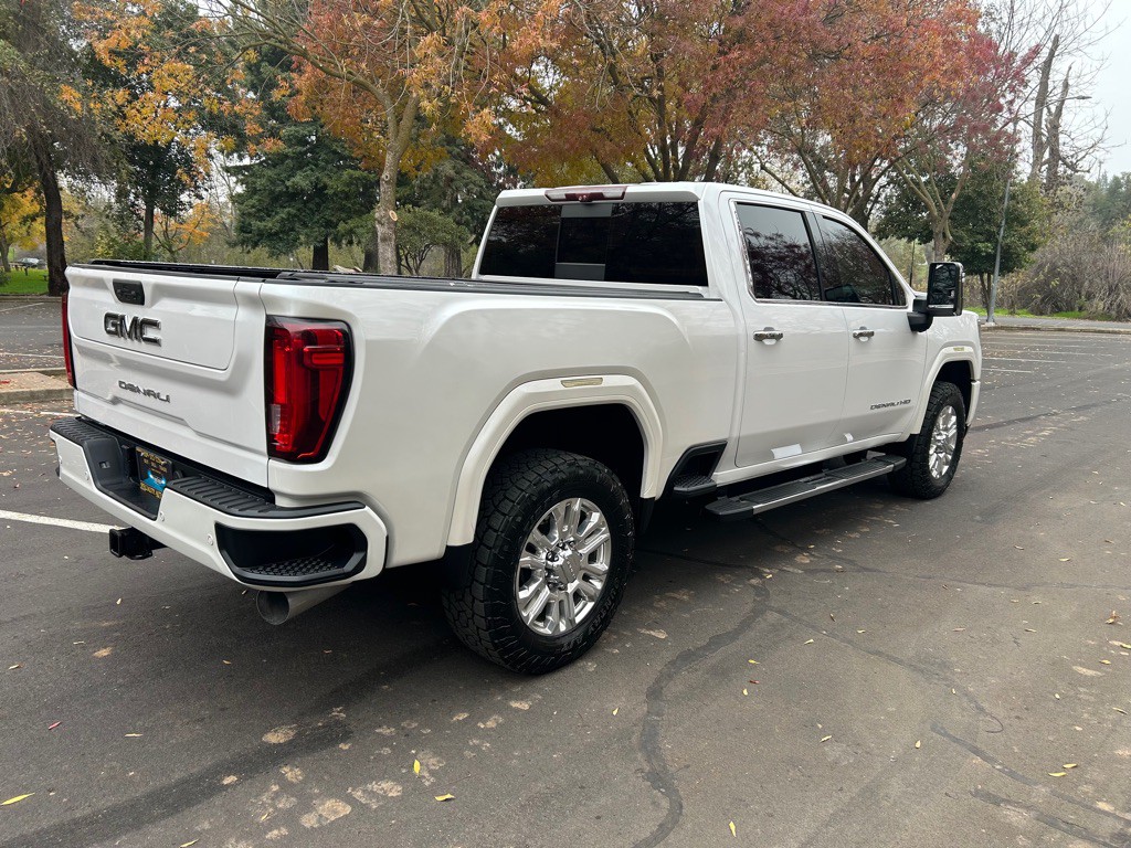 2020 GMC Sierra Image 3