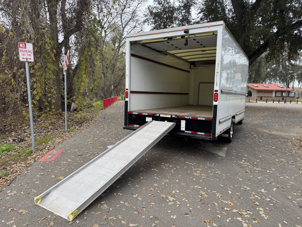 2022 Ford Econoline Image 14