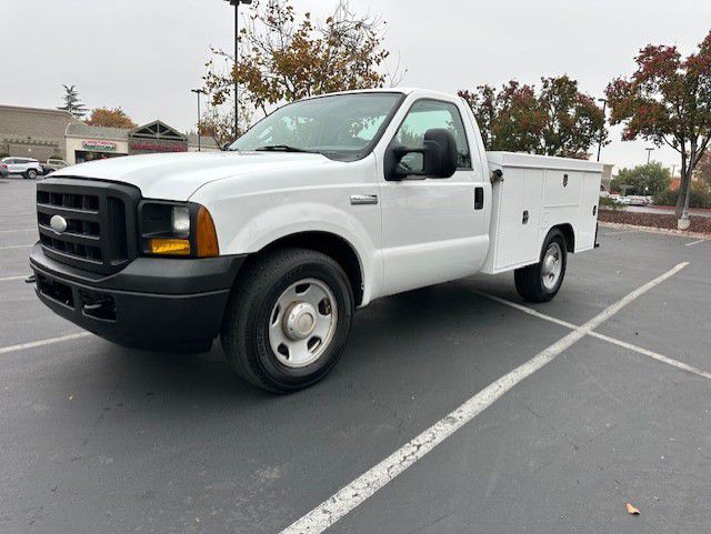 2005 Ford F-350 Image 3