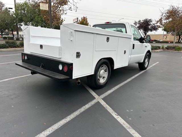 2005 Ford F-350 Image 6