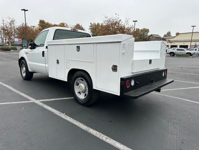 2005 Ford F-350 Image 7