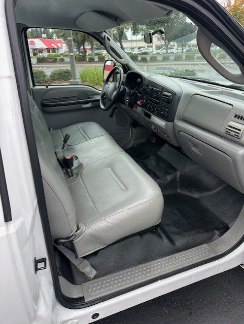 2005 Ford F-350 Image 14