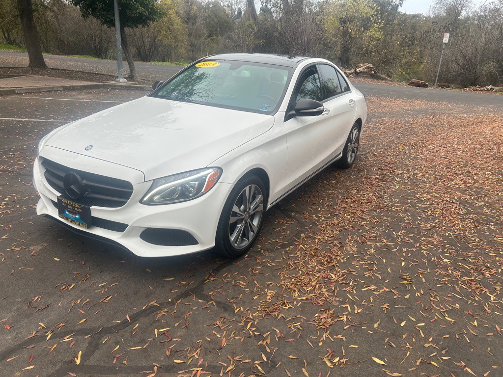 2015 Mercedes-Benz C-Class Image 6