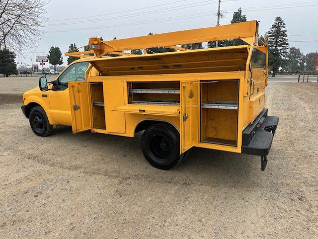 2001 Ford F-350 Image 6