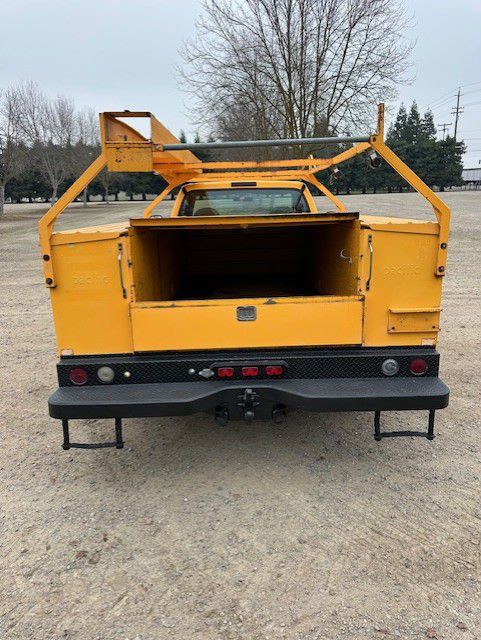 2001 Ford F-350 Image 8