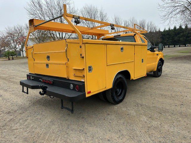 2001 Ford F-350 Image 9