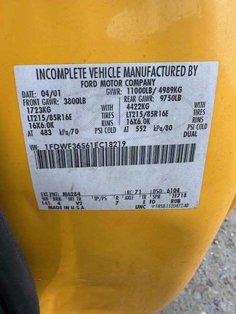 2001 Ford F-350 Image 11