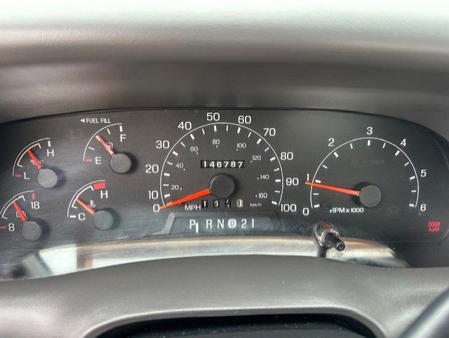 2001 Ford F-350 Image 12