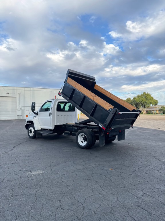 2006 Chevrolet C/K 4500 Image 8