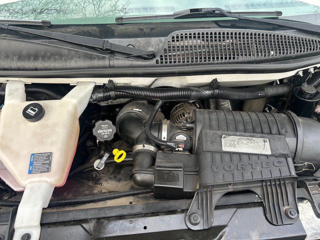 2015 Chevrolet Express Image 16