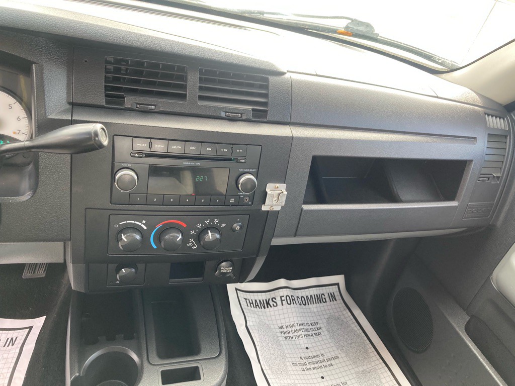 2011 Dodge Dakota Image 16