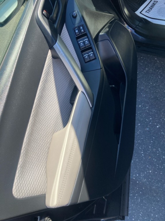 2018 Subaru Forester Image 11