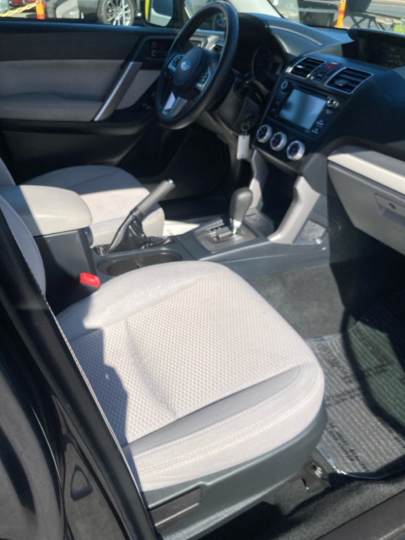 2018 Subaru Forester Image 14