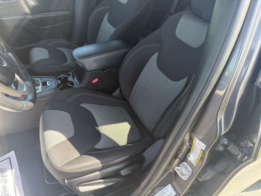 2014 Jeep Cherokee Image 6