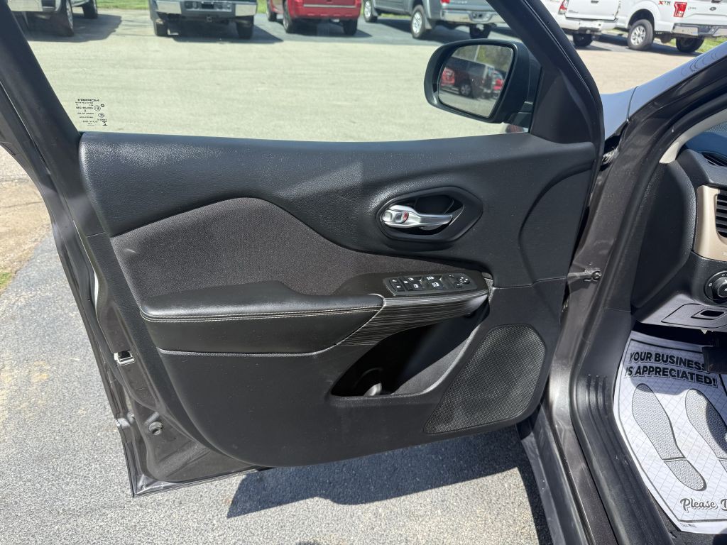 2014 Jeep Cherokee Image 14