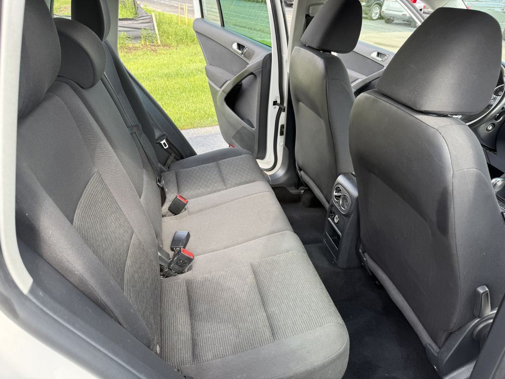 2013 Volkswagen Tiguan Image 9