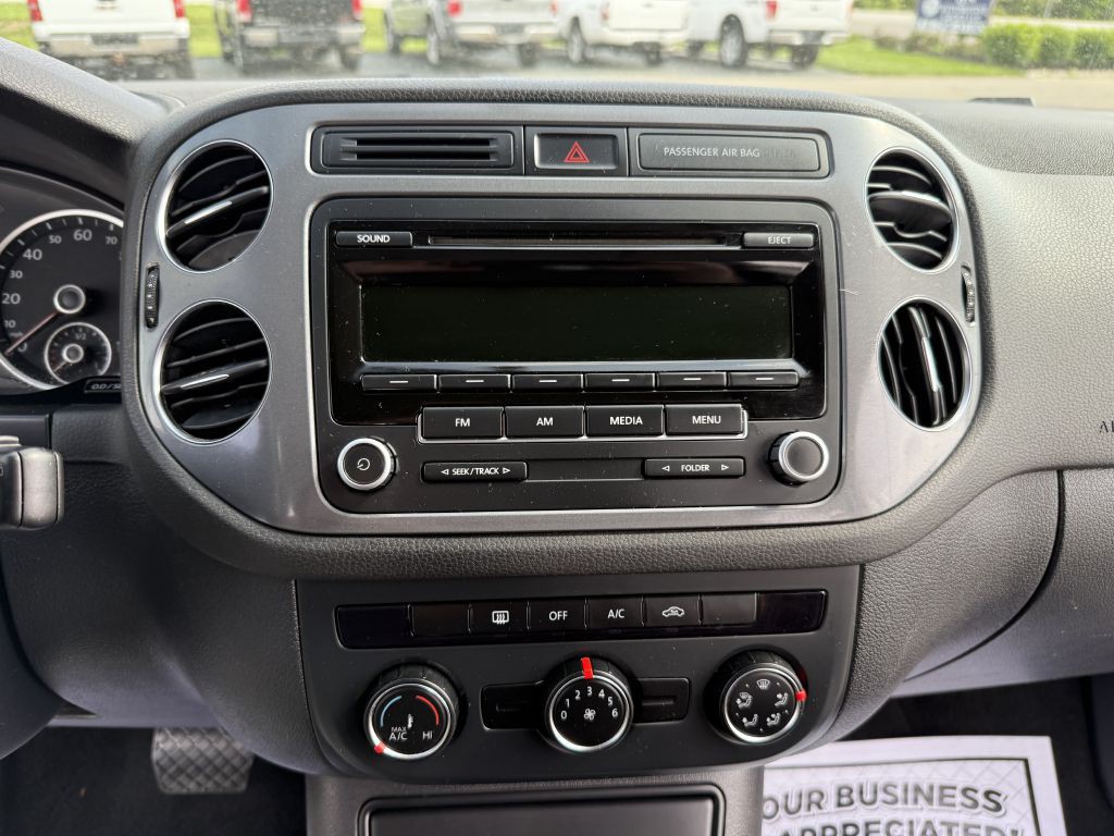 2013 Volkswagen Tiguan Image 11