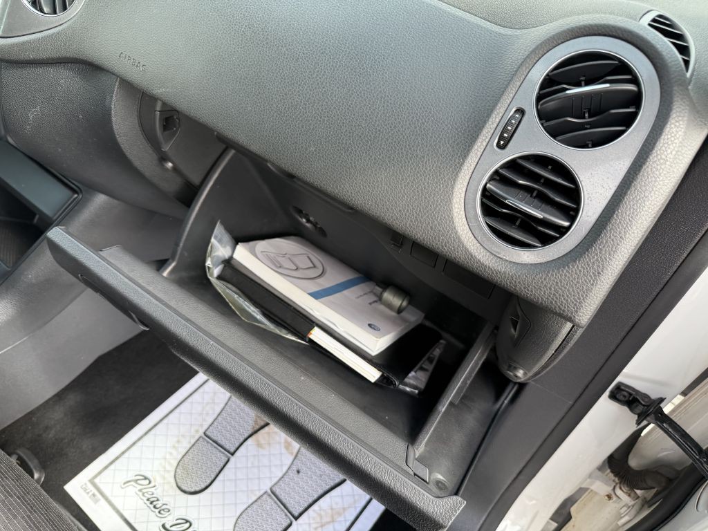 2013 Volkswagen Tiguan Image 18