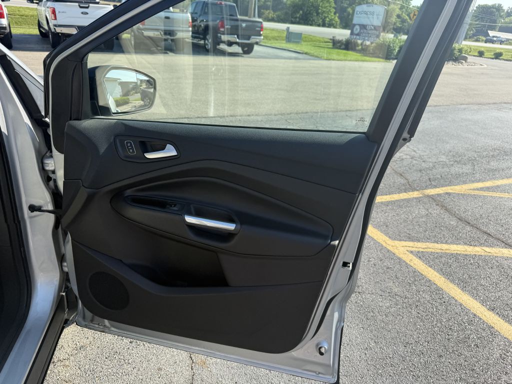 2018 Ford Escape Image 16