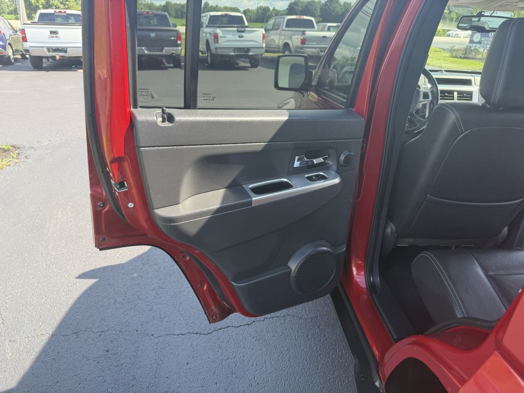 2009 Jeep Liberty Image 15