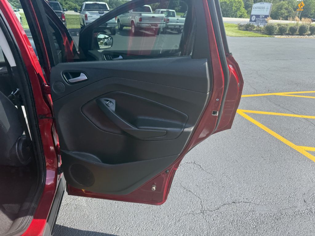 2017 Ford Escape Image 16
