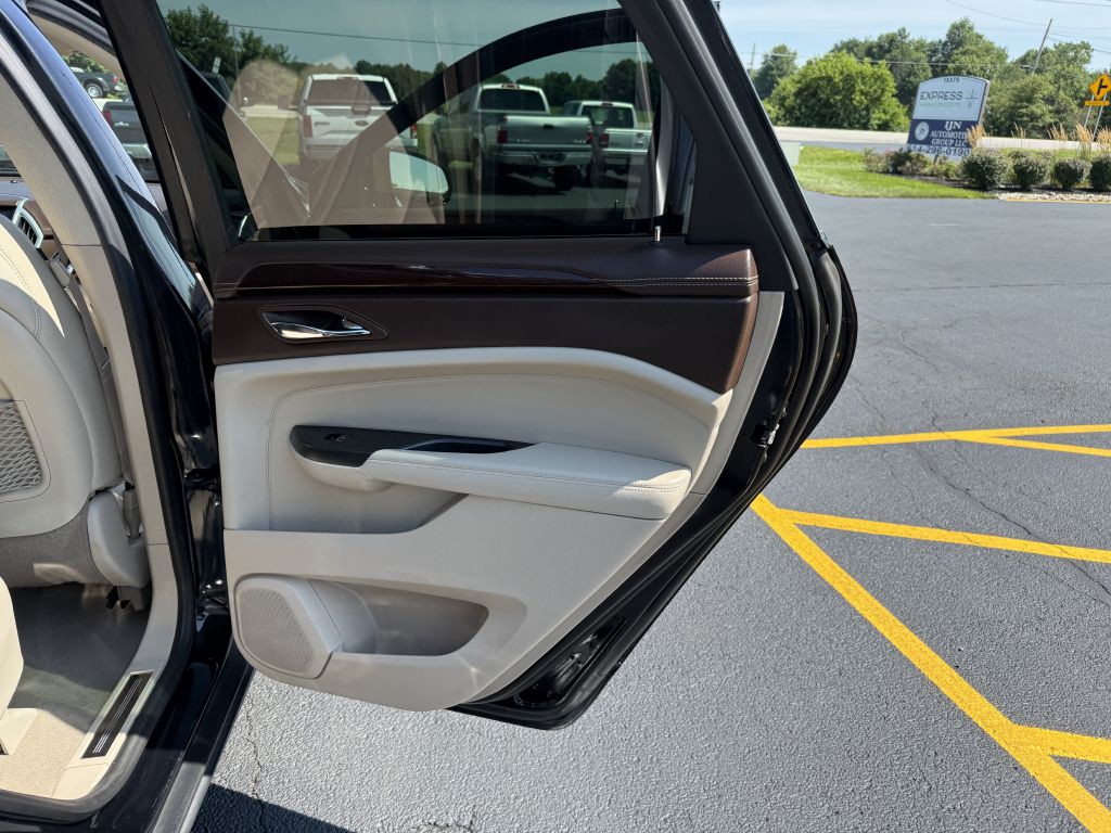 2014 Cadillac SRX Image 16