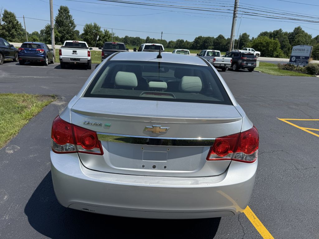 2011 Chevrolet Cruze Image 22