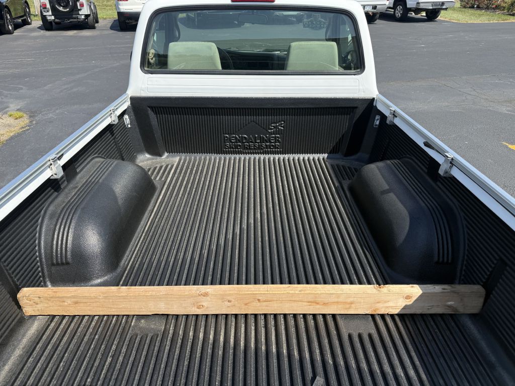 2004 Toyota Tacoma Image 13