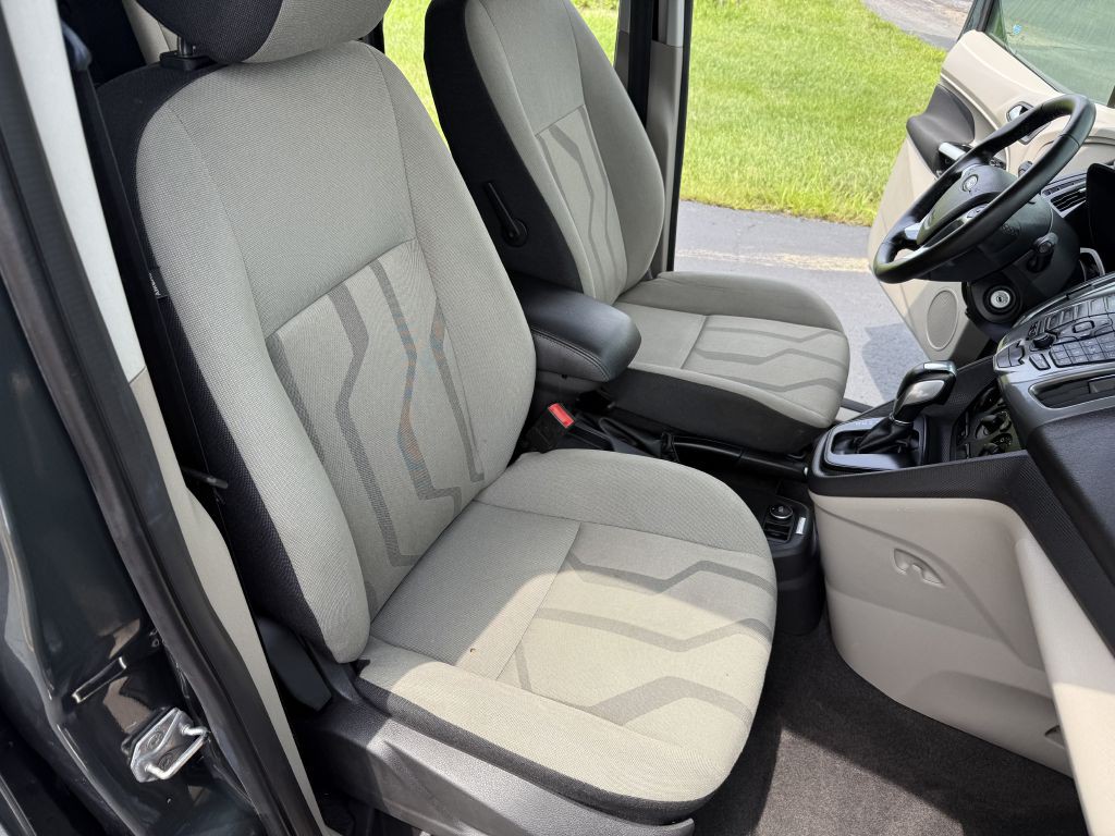 2017 Ford Transit Connect Image 9