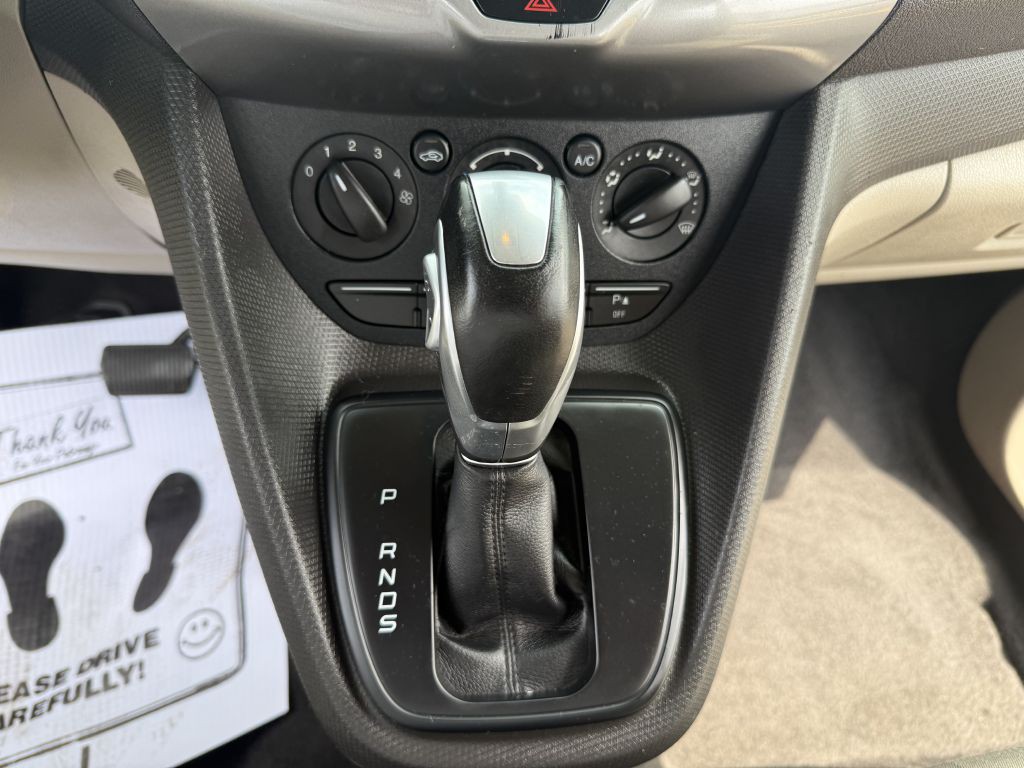 2017 Ford Transit Connect Image 13