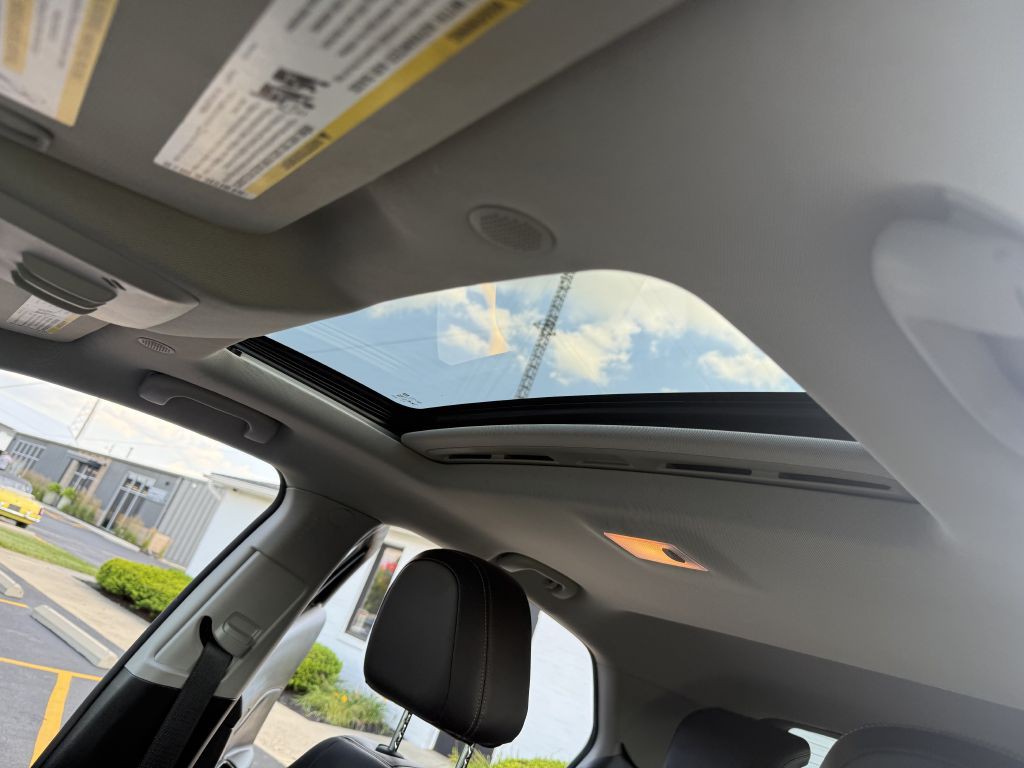 2016 Buick Enclave Image 14