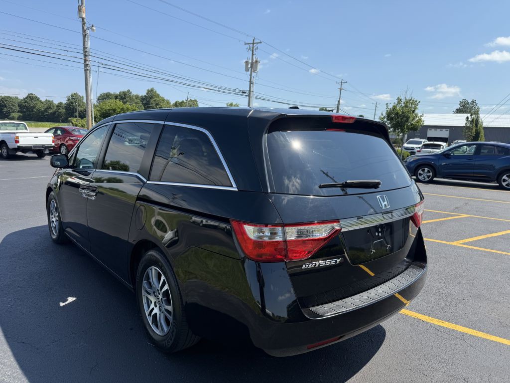2011 Honda Odyssey Image 3