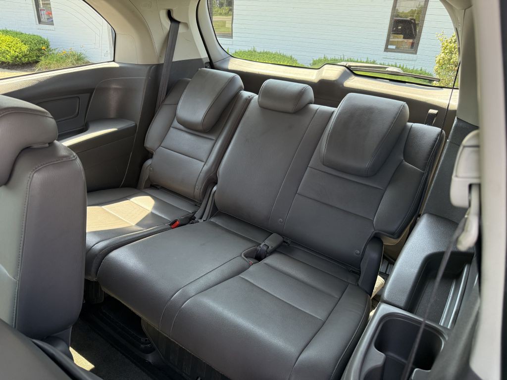 2011 Honda Odyssey Image 8