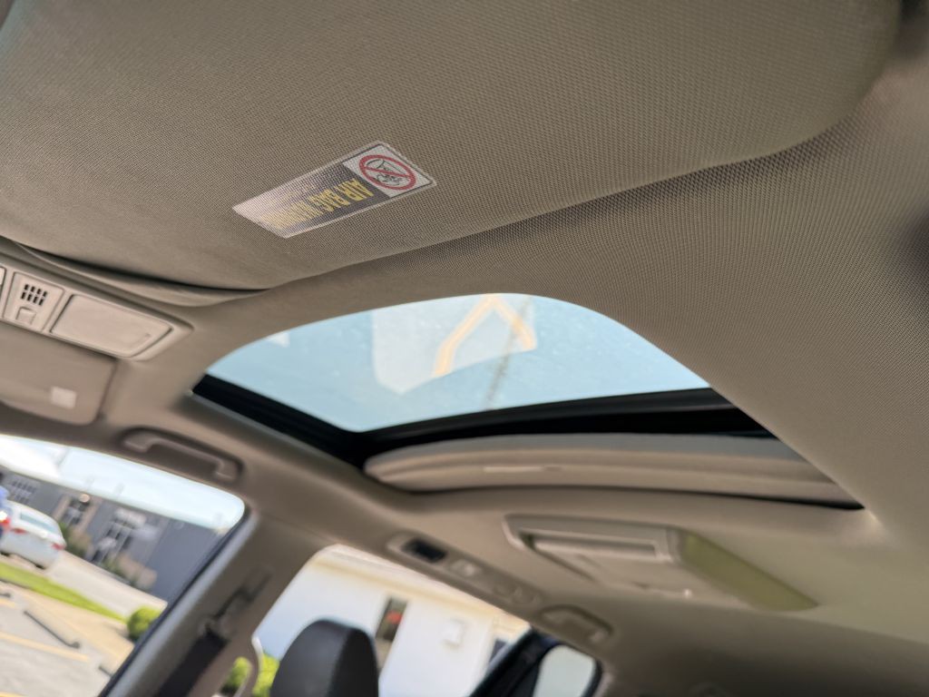 2011 Honda Odyssey Image 15