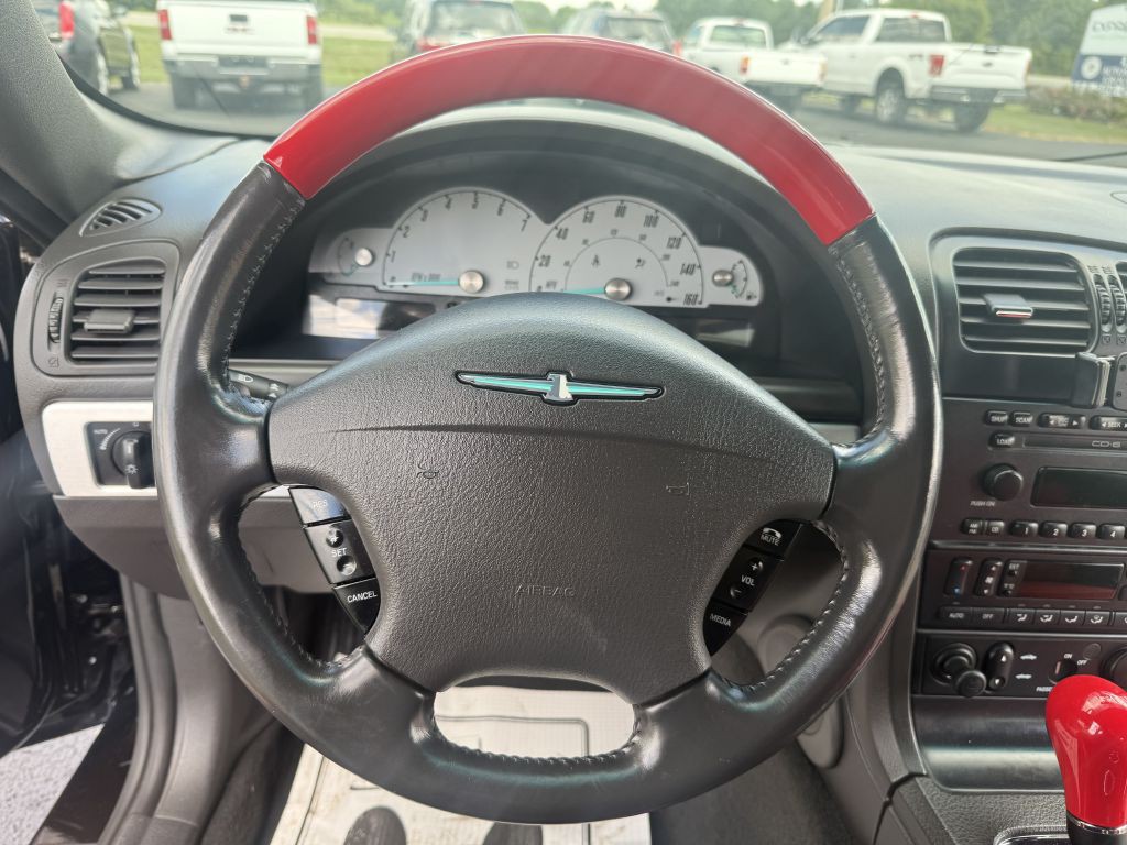 2002 Ford Thunderbird Image 7