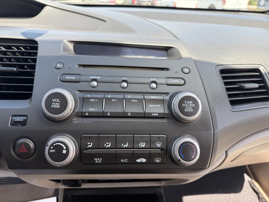 2011 Honda Civic Image 11