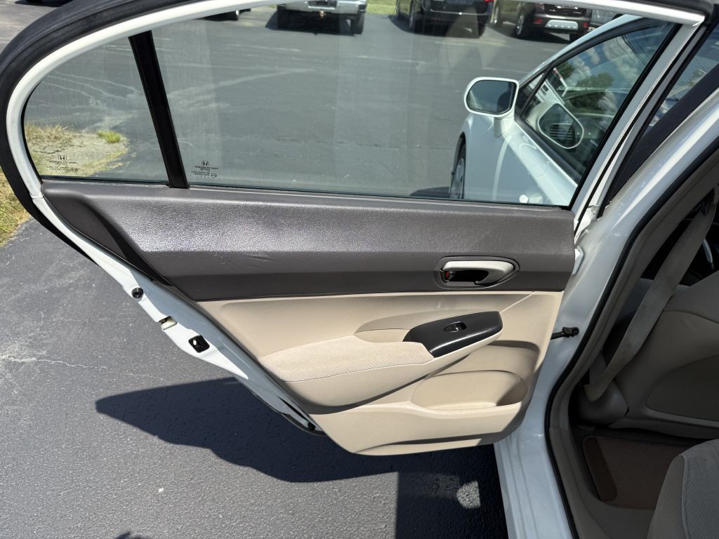 2011 Honda Civic Image 15