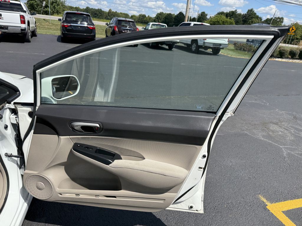 2011 Honda Civic Image 17