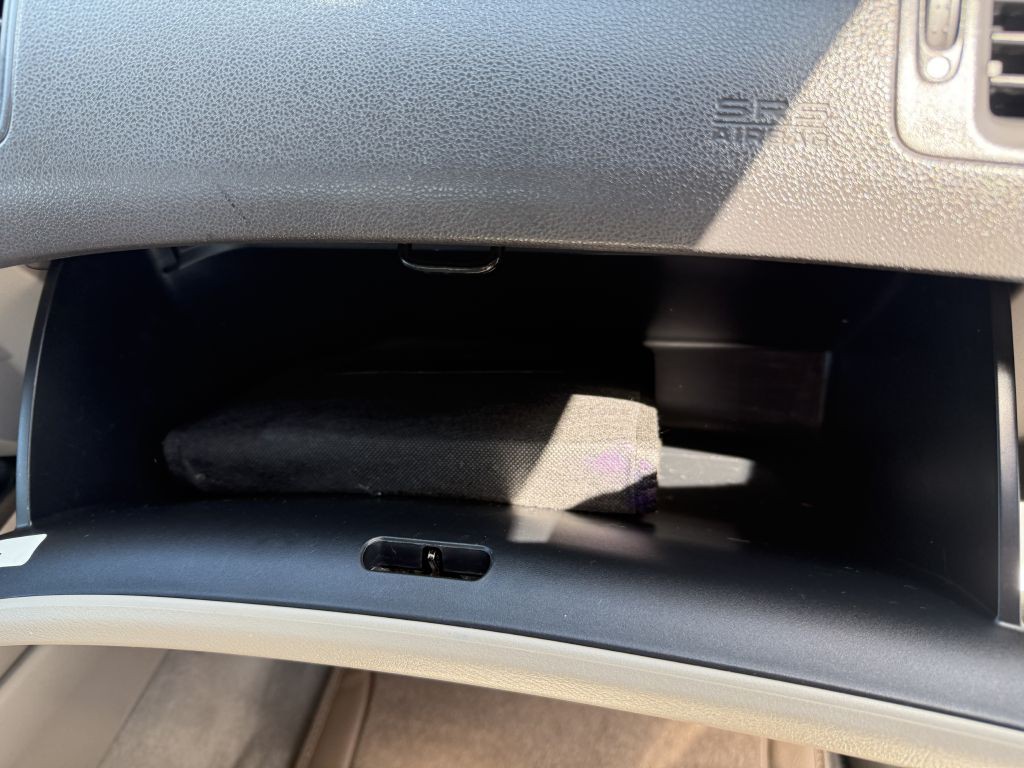 2011 Honda Civic Image 18