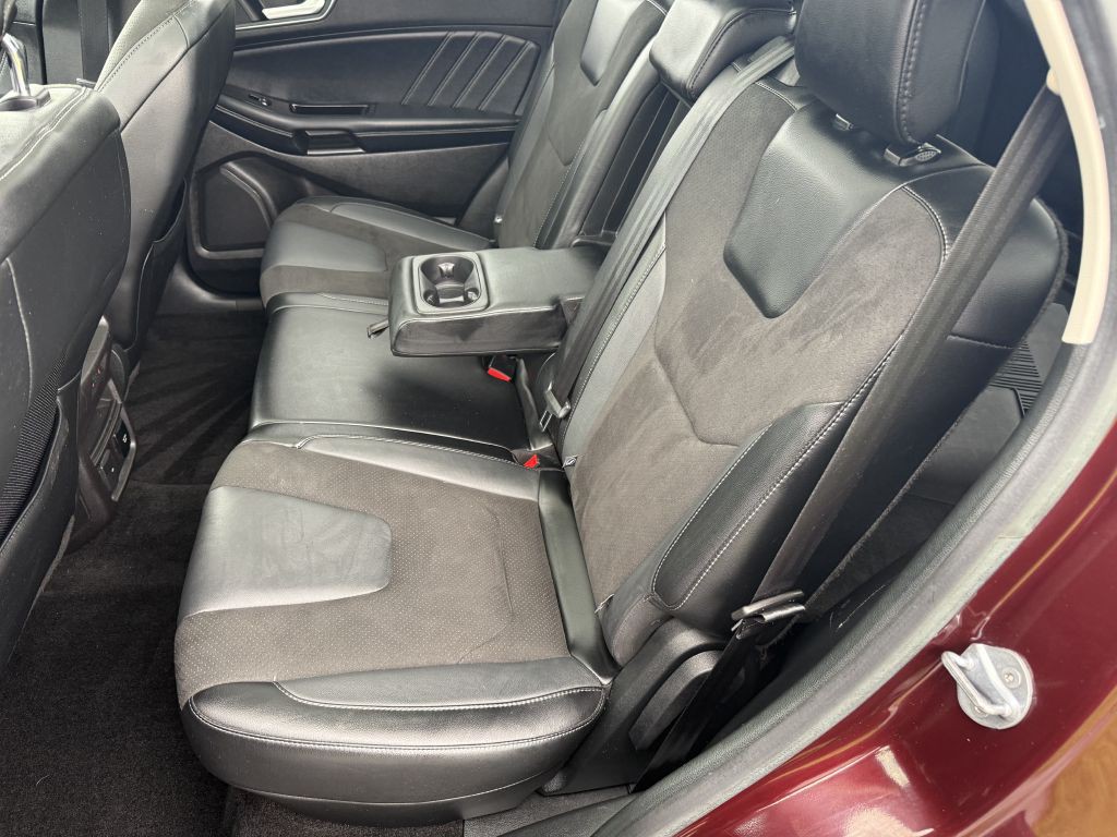 2018 Ford Edge Image 7