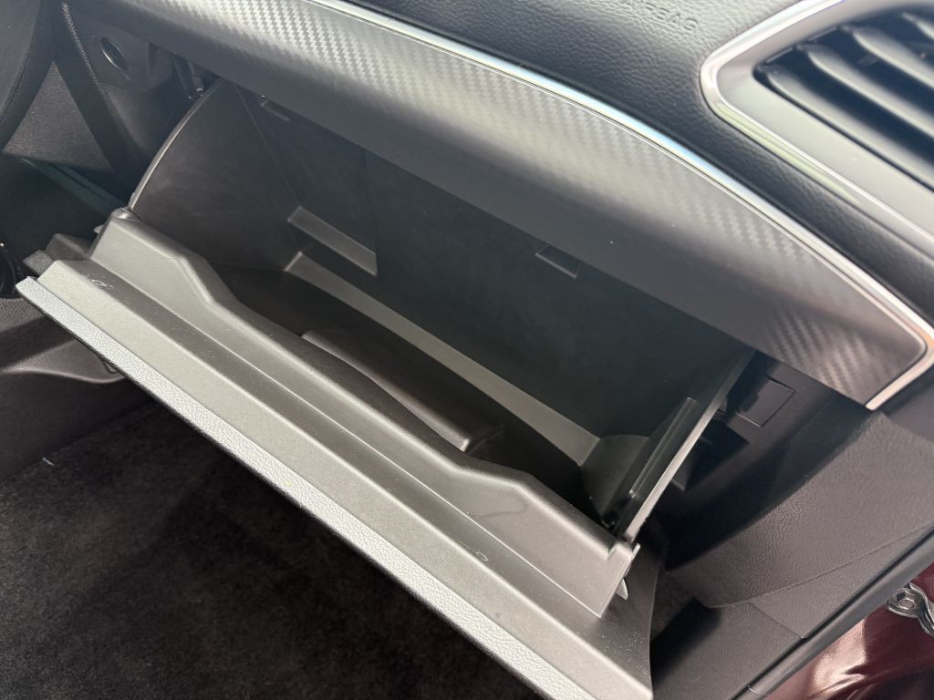 2018 Ford Edge Image 19