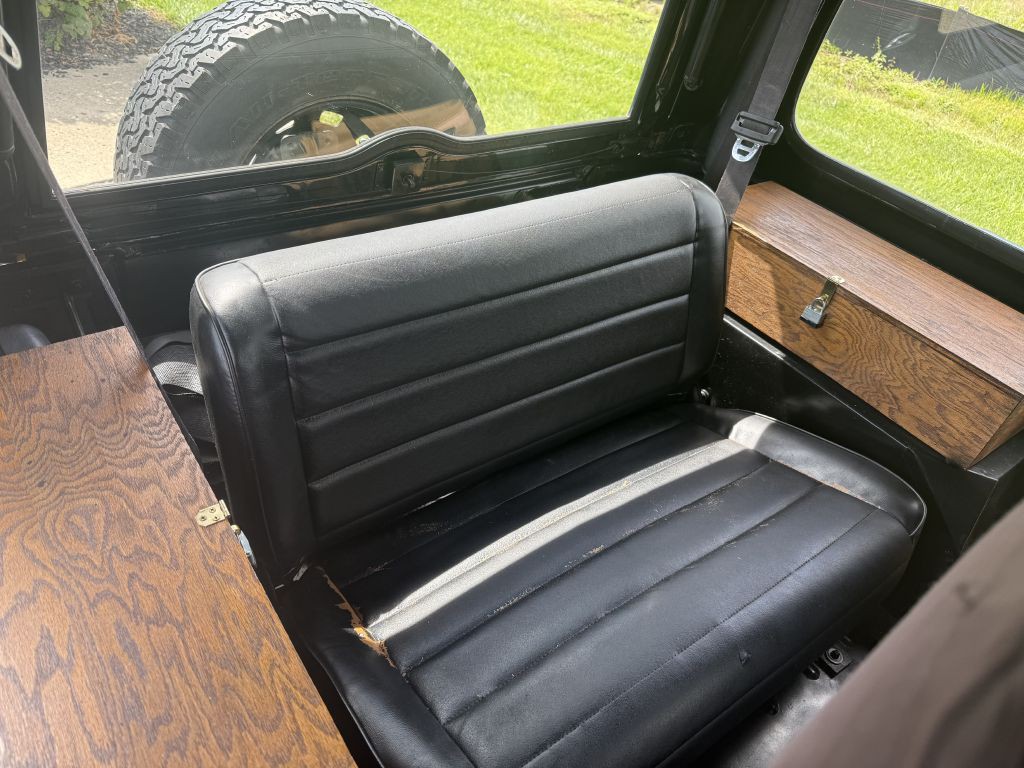 1995 Jeep Wrangler Image 6