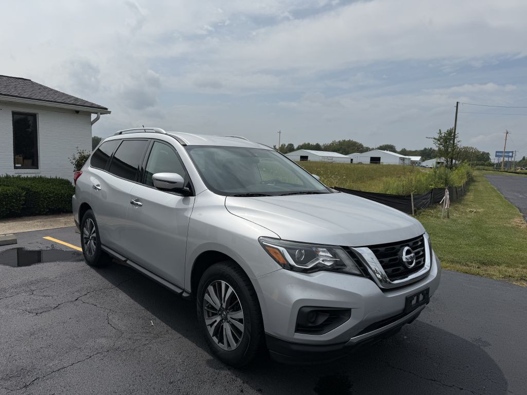 2018 Nissan Pathfinder Image 1